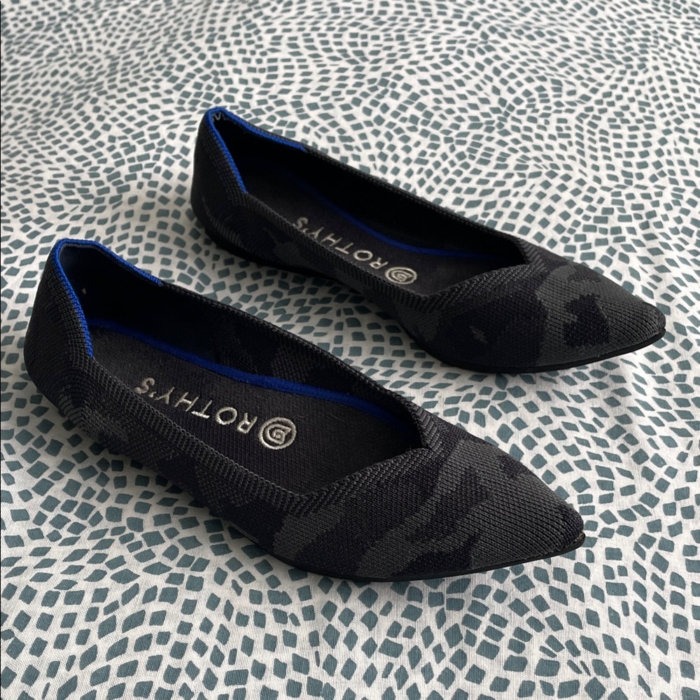 Rothy's Black Pointed Toe Knit Ballet Flats Black & Gray Camo Pattern Size 7.5